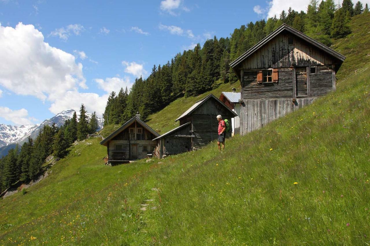 Alpenchalet Farst Appartement Umhausen Buitenkant foto